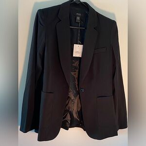 😍NWT, Body by Victoria, Stylish, Black Blazer in size 14